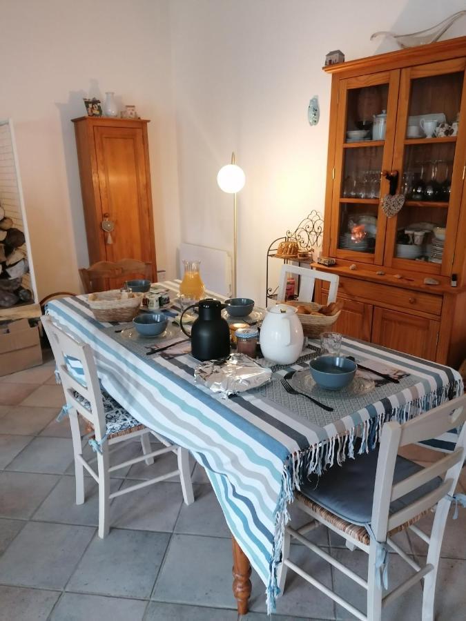 Chambre D'Hotes Esprit De Famille Landreville 外观 照片